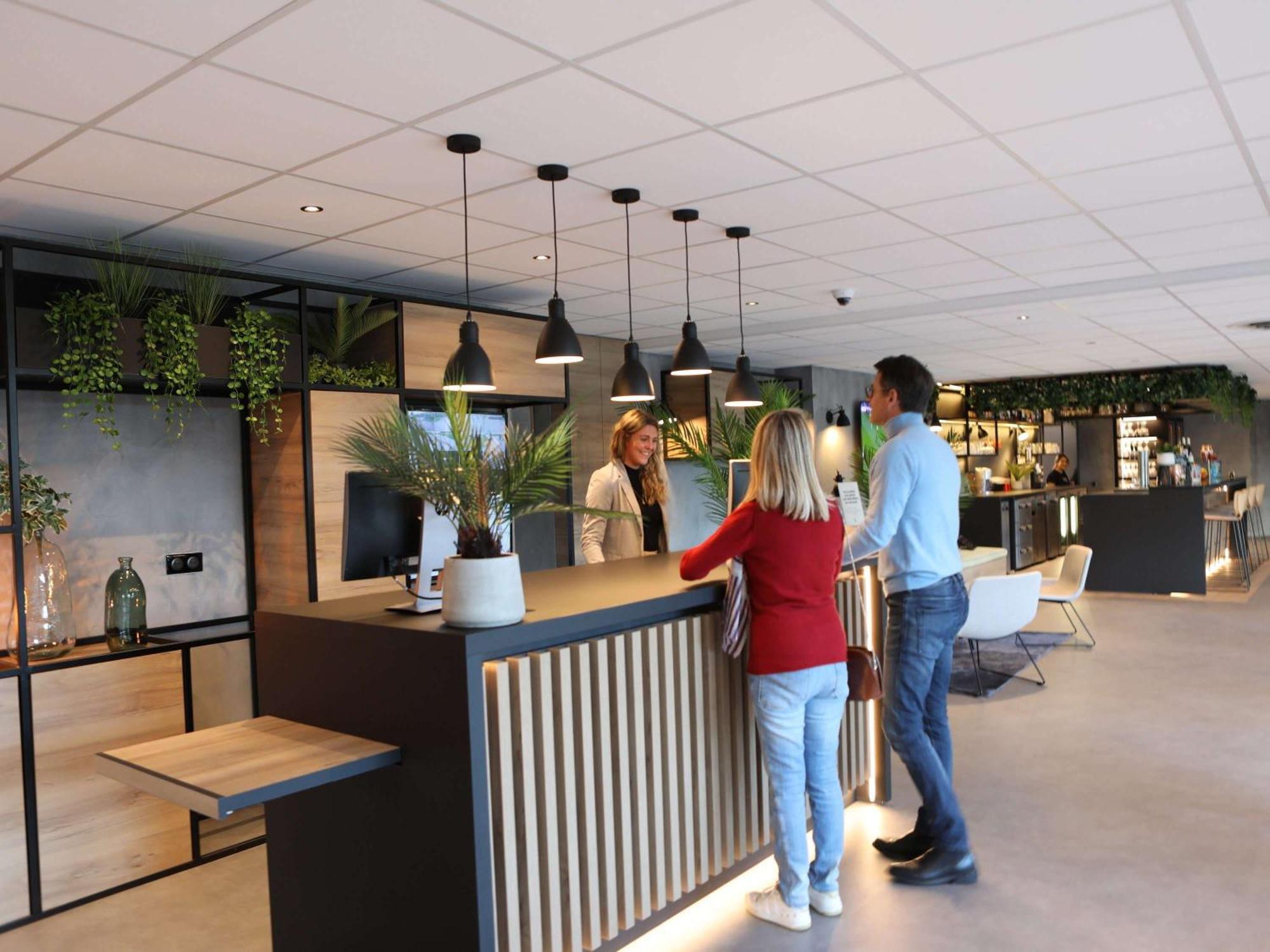 Ibis Aubenas Hotel Eksteriør billede